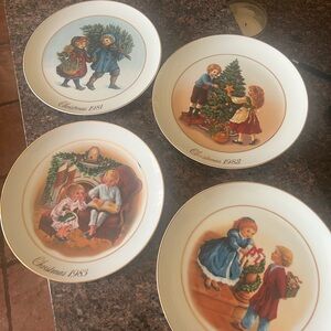 Vintage Avon Christmas Memories 1st edition to 4th edition, made in Japan